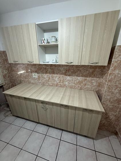 Vand apartament in Ineu cu 3 camere ,etajul 3/4 ,langa primarie - 7