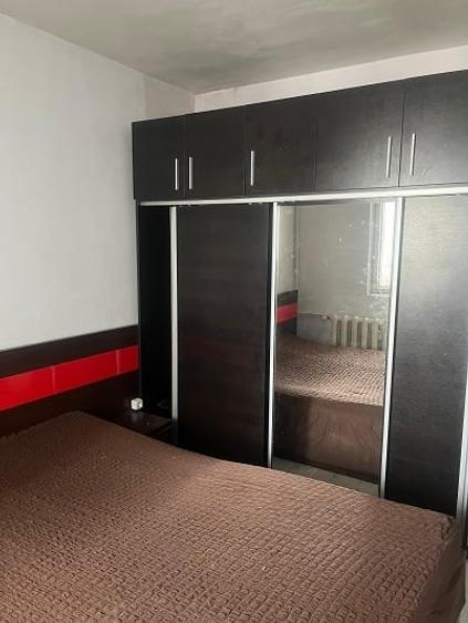 Apartament cu 4 camere decomandat, mobilat în Vitan Mall