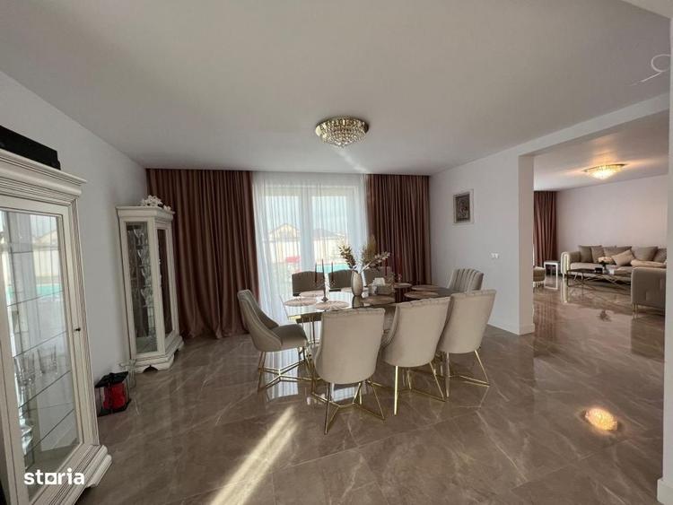 Casă cu 6 camere în Hărmanului