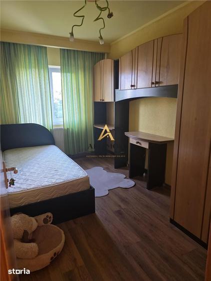 Apartament cu 3 camere în Cantacuzino