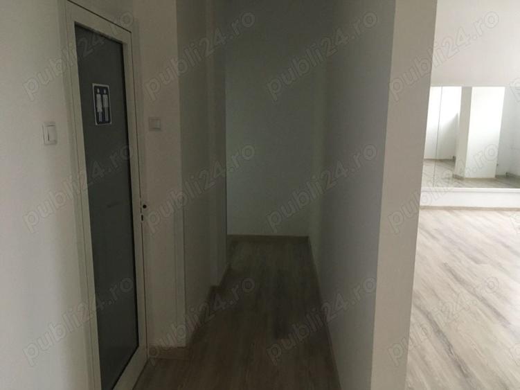 Casă cu 6 camere cu Teren 125 Mp în Central