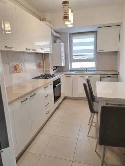 Apartament cu 3 camere decomandat, mobilat în Avantgarden