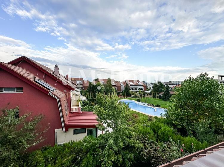 Casă cu 6 camere cu Piscina în Iancu Nicolae