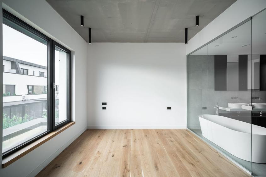 Duplex cu 5 camere cu Piscina în Tunari