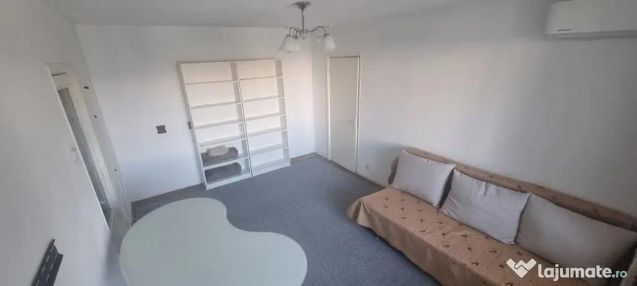Apartament cu 2 camere semidecomandat în Progresul