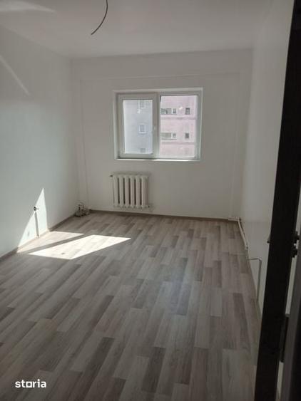 Apartament cu 2 camere decomandat în Mircea cel Bătrân