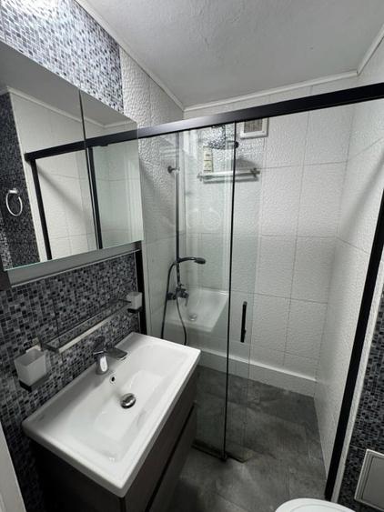 Apartament cu 2 camere decomandat, mobilat în P-ța Romană