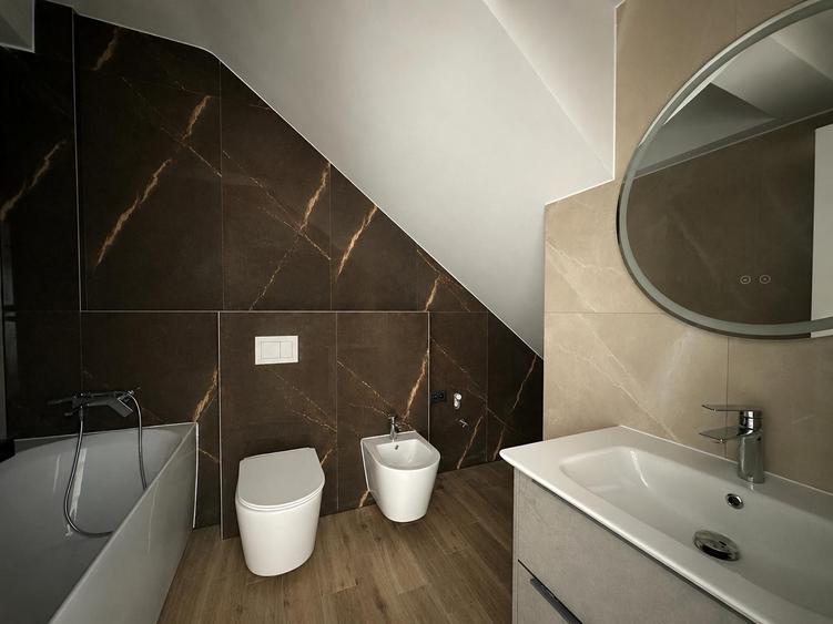 Apartament cu 3 camere decomandat în Popas Păcurari