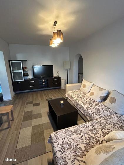 Apartament cu 3 camere în Cornișa