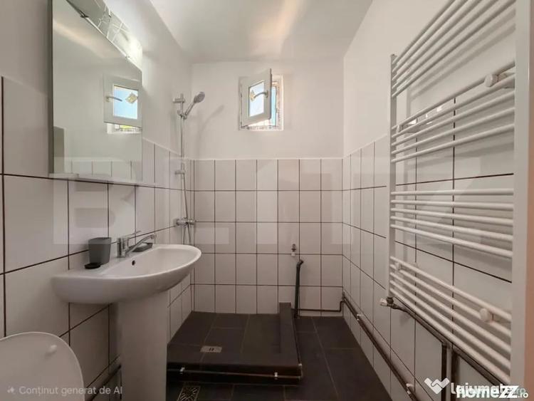 Apartament cu 2 camere semidecomandat în Micro 6