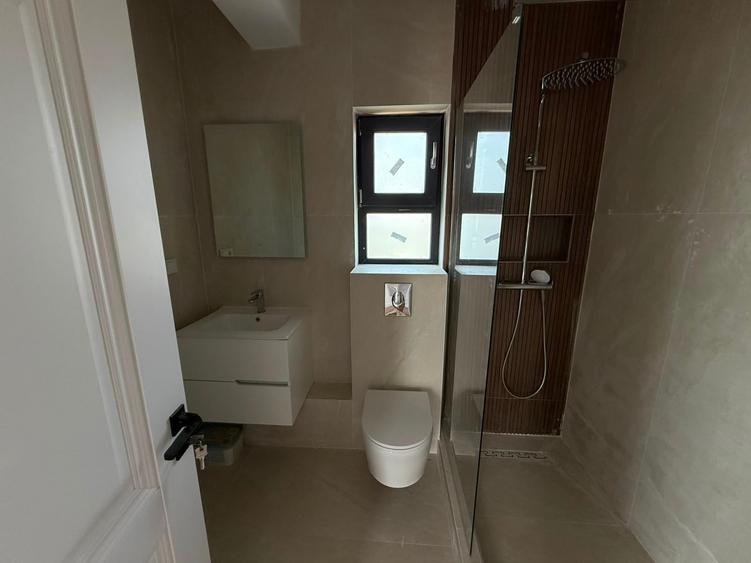Apartament cu 2 camere în Exterior Est