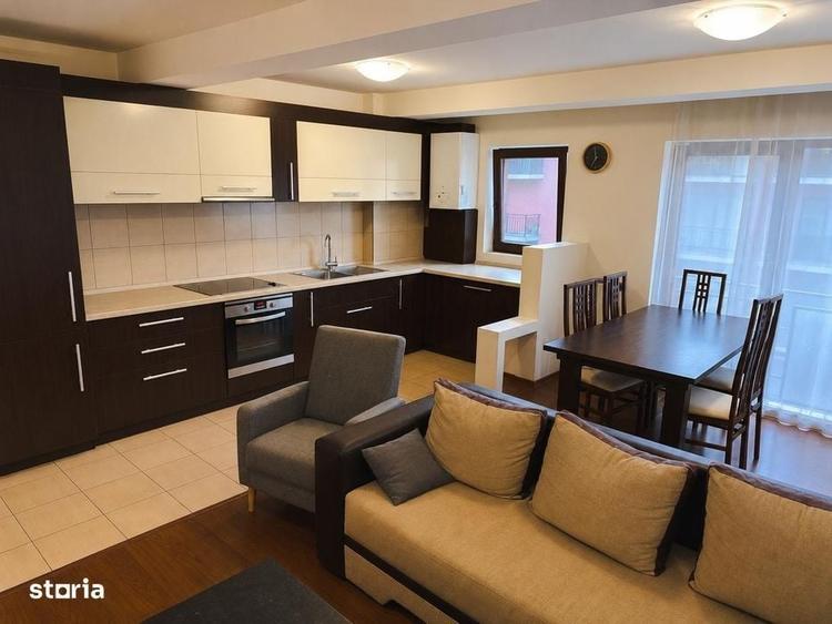 Apartament cu 3 camere decomandat în Florești