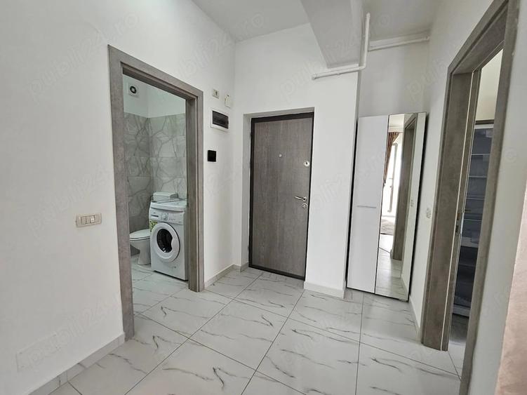 Apartament cu 2 camere decomandat în Roșu