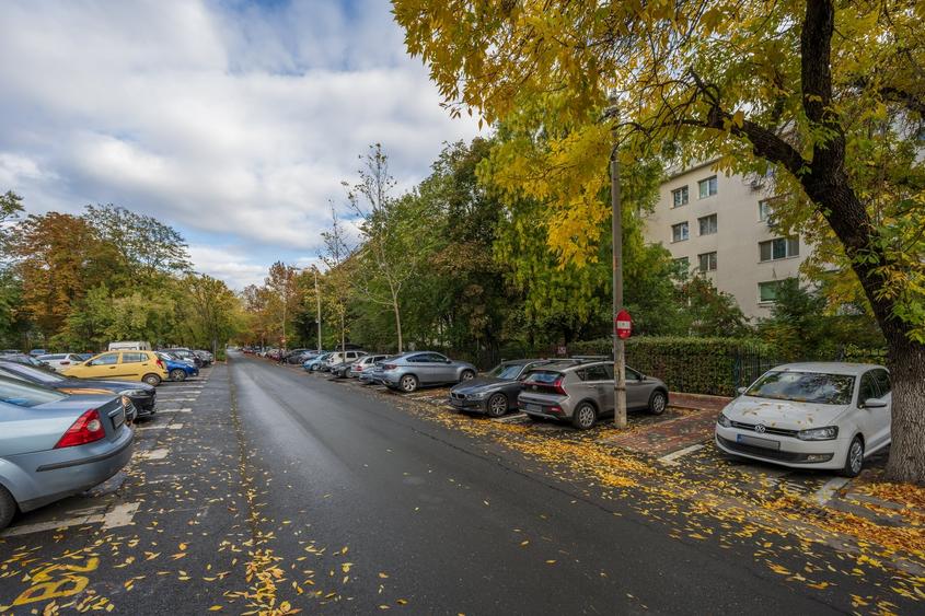 Apartament cu 2 camere semidecomandat în Basarabia