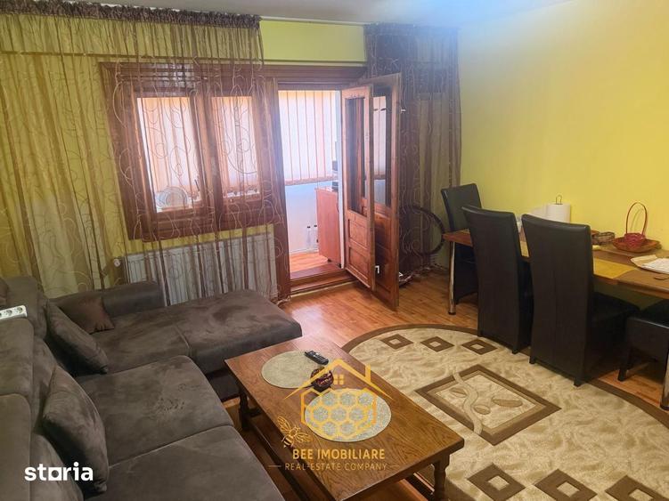 Apartament cu 3 camere în Rovine