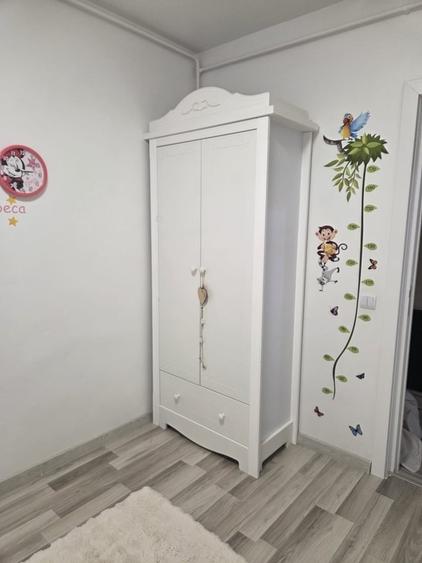 Apartament cu 3 camere decomandat în Progresul