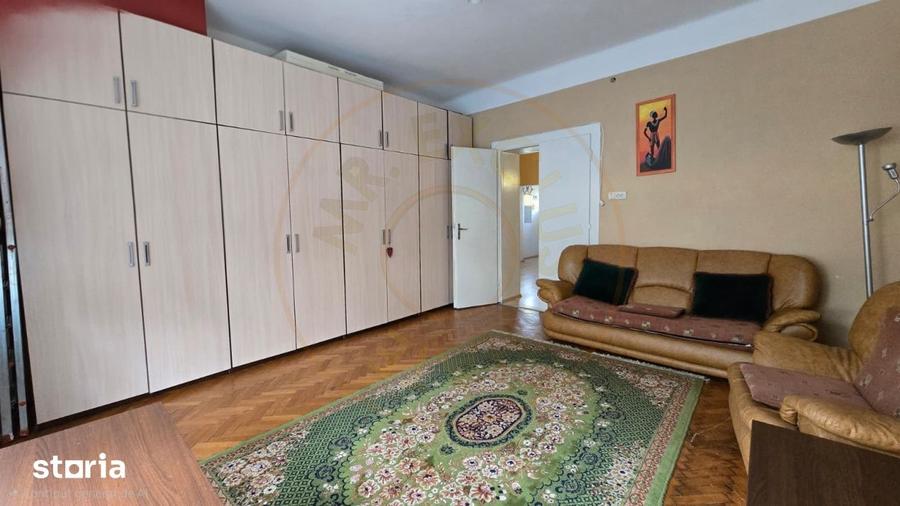 Apartament cu 3 camere decomandat în Titulescu