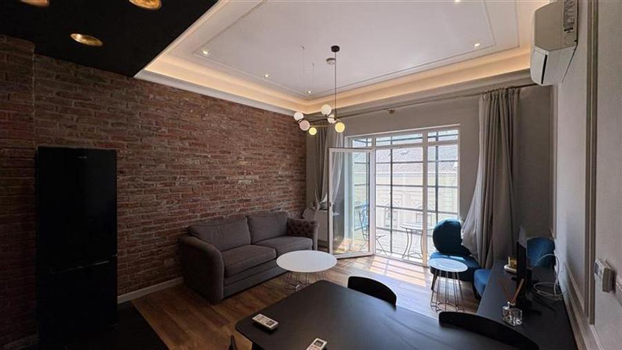 Apartament cu 2 camere circular, mobilat în Central