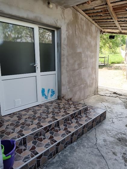 Casă individuală cu 3 camere cu Teren 6100 Mp în Micești