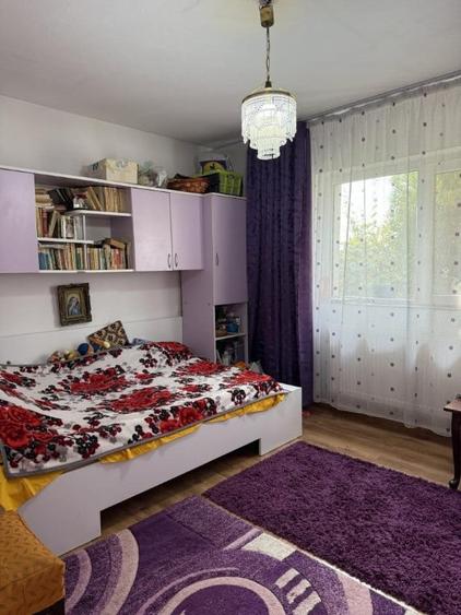 Casă cu 6 camere cu Teren 600 Mp în Copăcelu