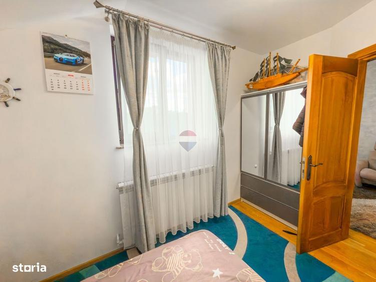 Casă cu 4 camere în Flondora
