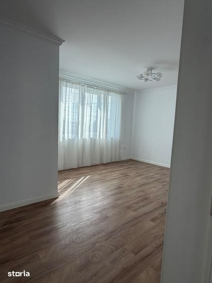 Casă cu 4 camere cu Teren 369 Mp în Blejoi