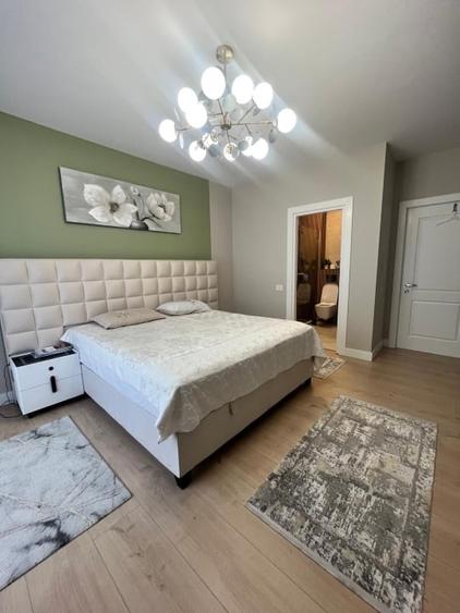 Apartament cu 4 camere decomandat, mobilat în Sisești