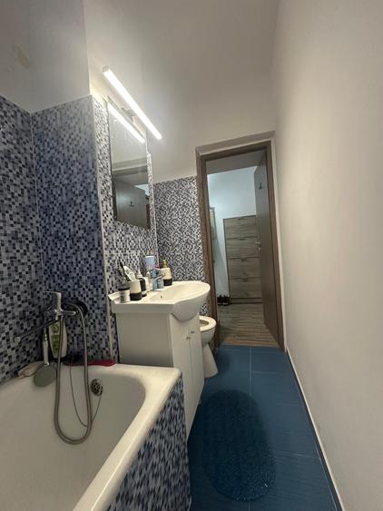 Apartament cu 2 camere semidecomandat în Tipografilor