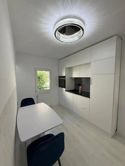 Apartament cu 2 camere decomandat în Ultracentral