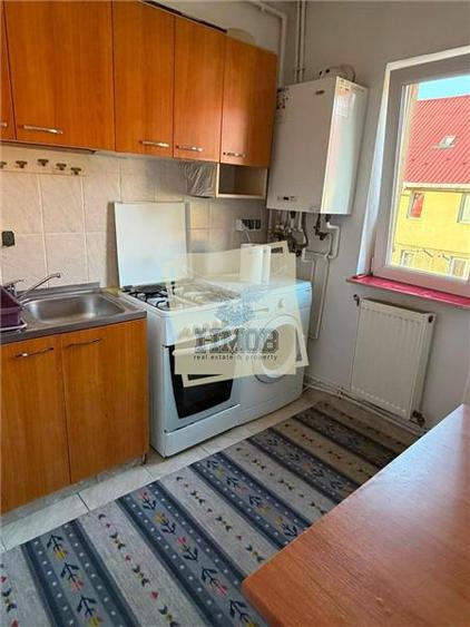 Apartament cu 2 camere semidecomandat în Vasile Aaron