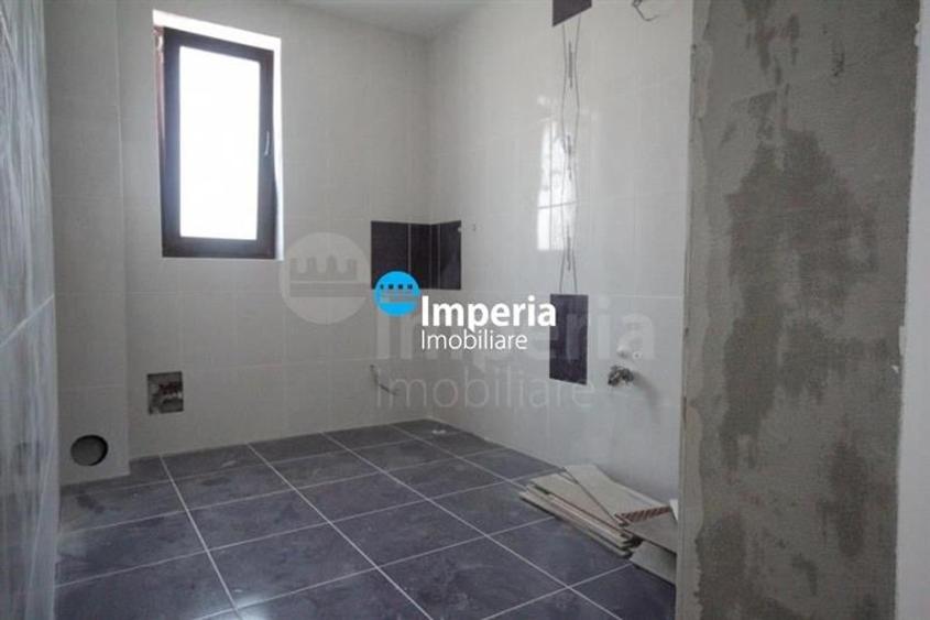 Casă individuală cu 3 camere cu Teren 230 Mp în Balciu