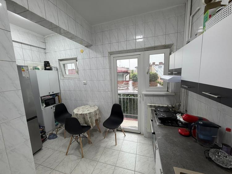 Apartament cu 3 camere circular în Gara de Nord