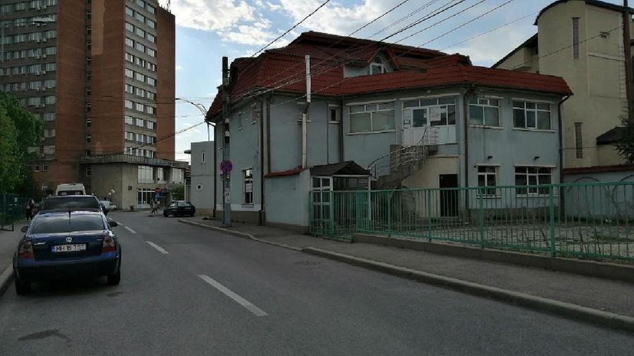 Spațiu comercial, de 600 mp, în Central
