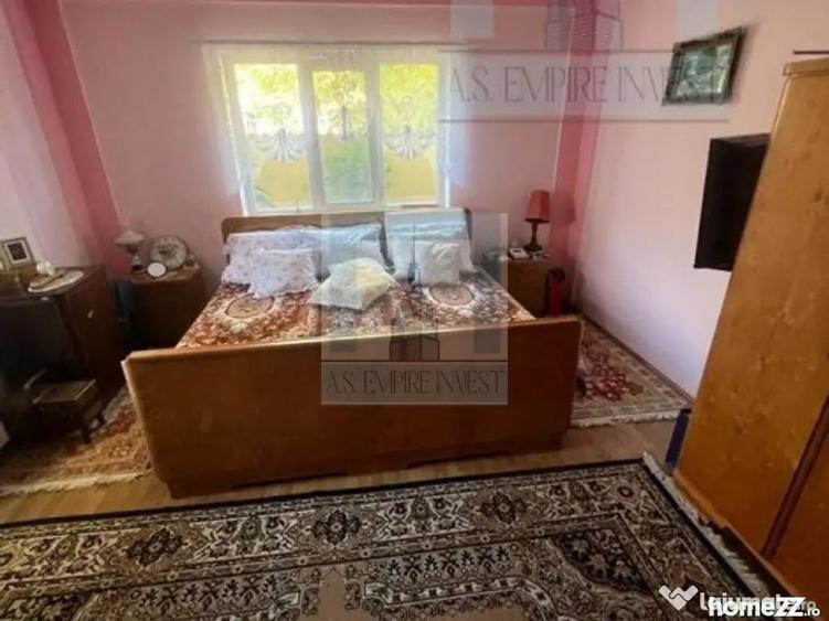Casă cu 11 camere cu Teren 1000 Mp în Tărlungeni
