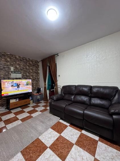 Apartament cu 4 camere semidecomandat, mobilat în Sebastian