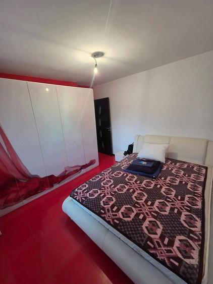 Apartament cu 3 camere decomandat în Ostroveni