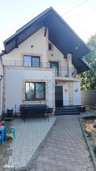 Casă cu 5 camere cu Teren 1300 Mp în Șcheia