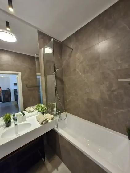 Apartament cu 2 camere semidecomandat, mobilat în Timpuri Noi
