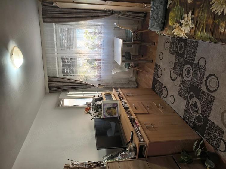 Garsonieră decomandată în Valenta