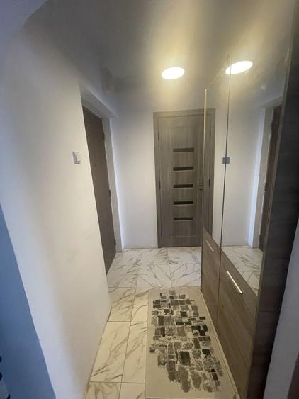 Apartament cu 3 camere decomandat în Giulești