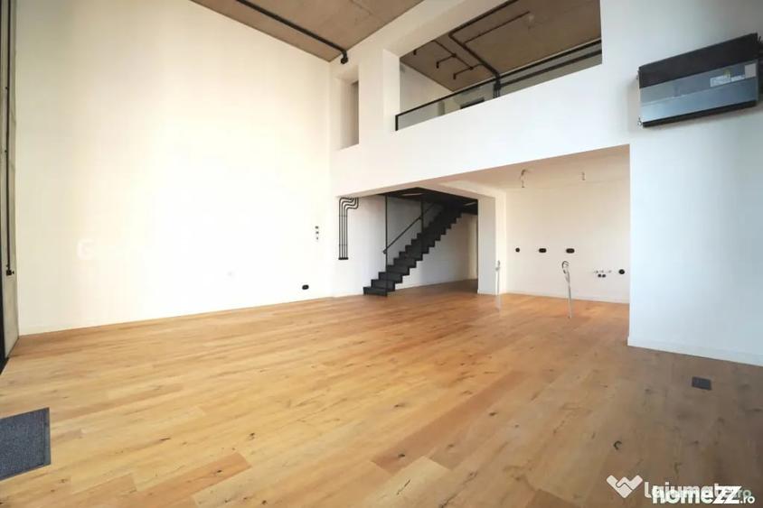 Apartament cu 4 camere decomandat în Aviației