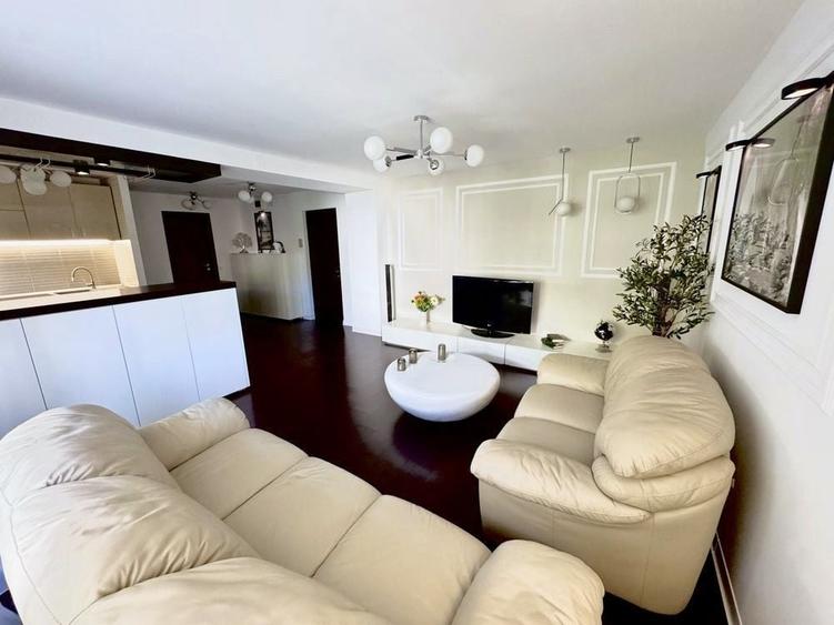 Apartament cu 2 camere decomandat, mobilat în Vitan Mall