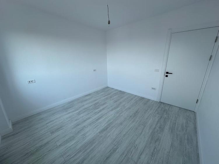 Apartament cu 3 camere decomandat în Banu Manta