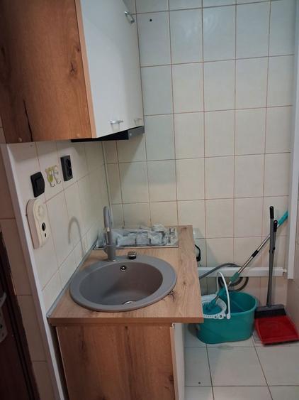 Garsonieră decomandată în Valu lui Traian