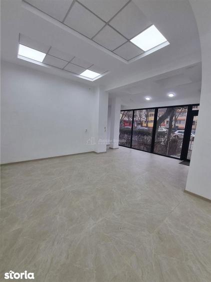 Spațiu comercial, de 100 mp, în Cuza Vodă
