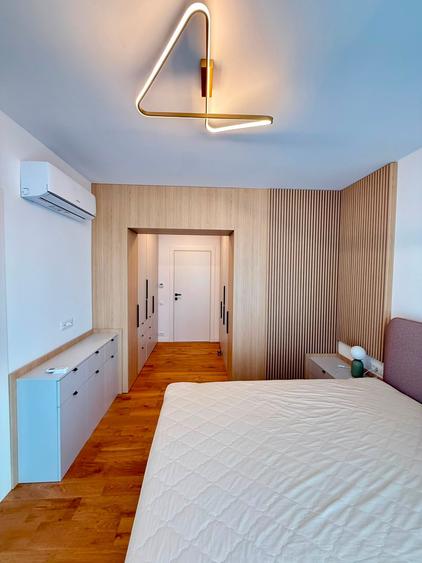 Apartament cu 4 camere semidecomandat în Cotroceni
