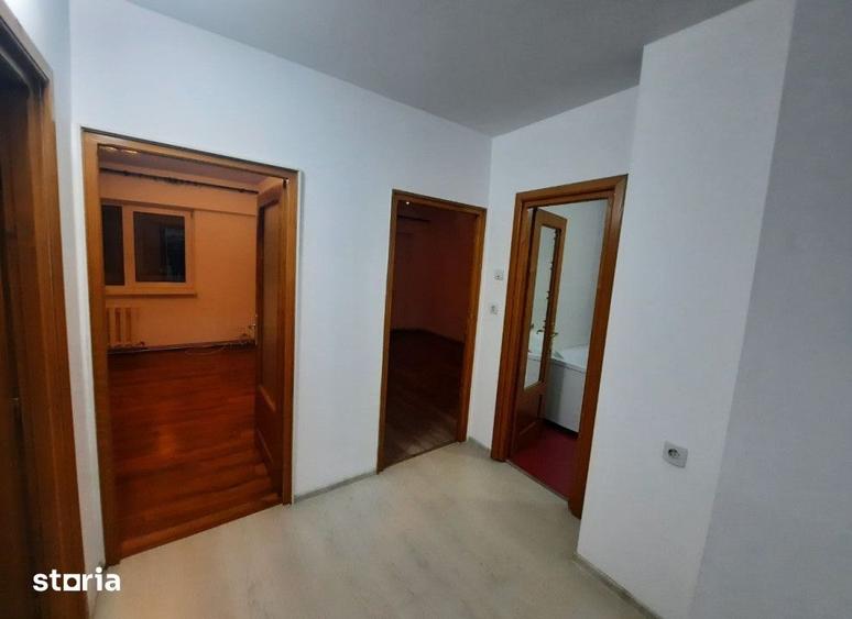 Apartament cu 4 camere în Mărăței