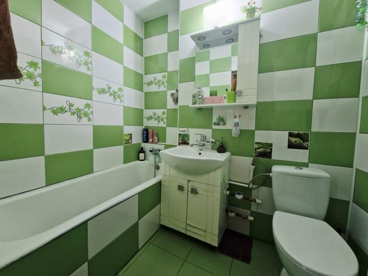 Apartament cu 3 camere semidecomandat, mobilat în Bucur Obor