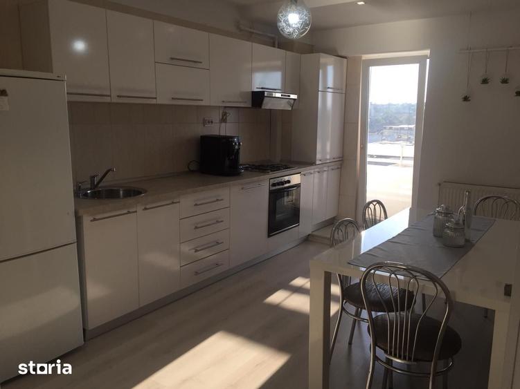 Apartament 3 camere, etaj 7, balcon, central Popa ?apca ,Calea Buc - 10