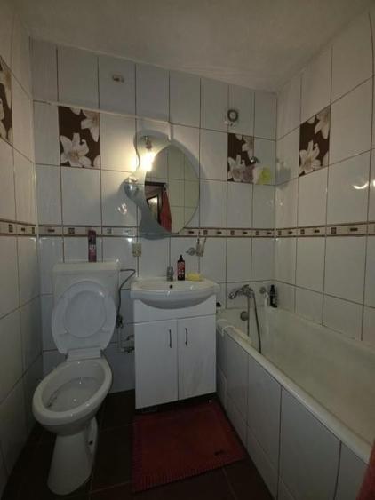Apartament cu 4 camere în Drumul Taberei